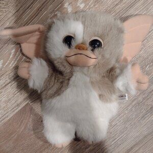 Vintage 1998 Gremlins 2 Gismo hand puppet in good condition